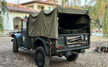 Dodge-M-37-1952-green-3