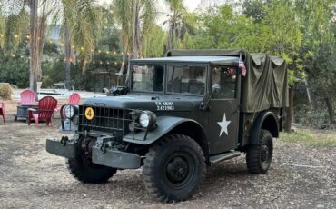 Dodge-M-37-1952-green