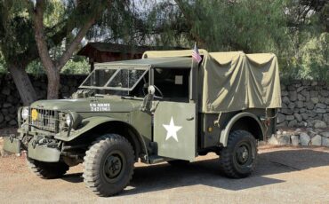 Dodge-M-37-1952-green-4