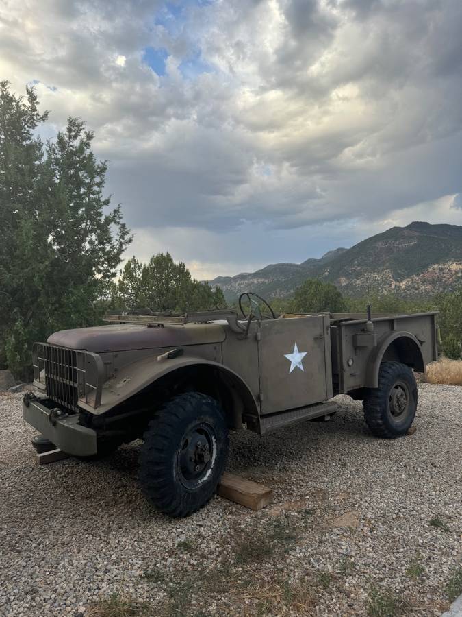 Dodge M37  1954 green