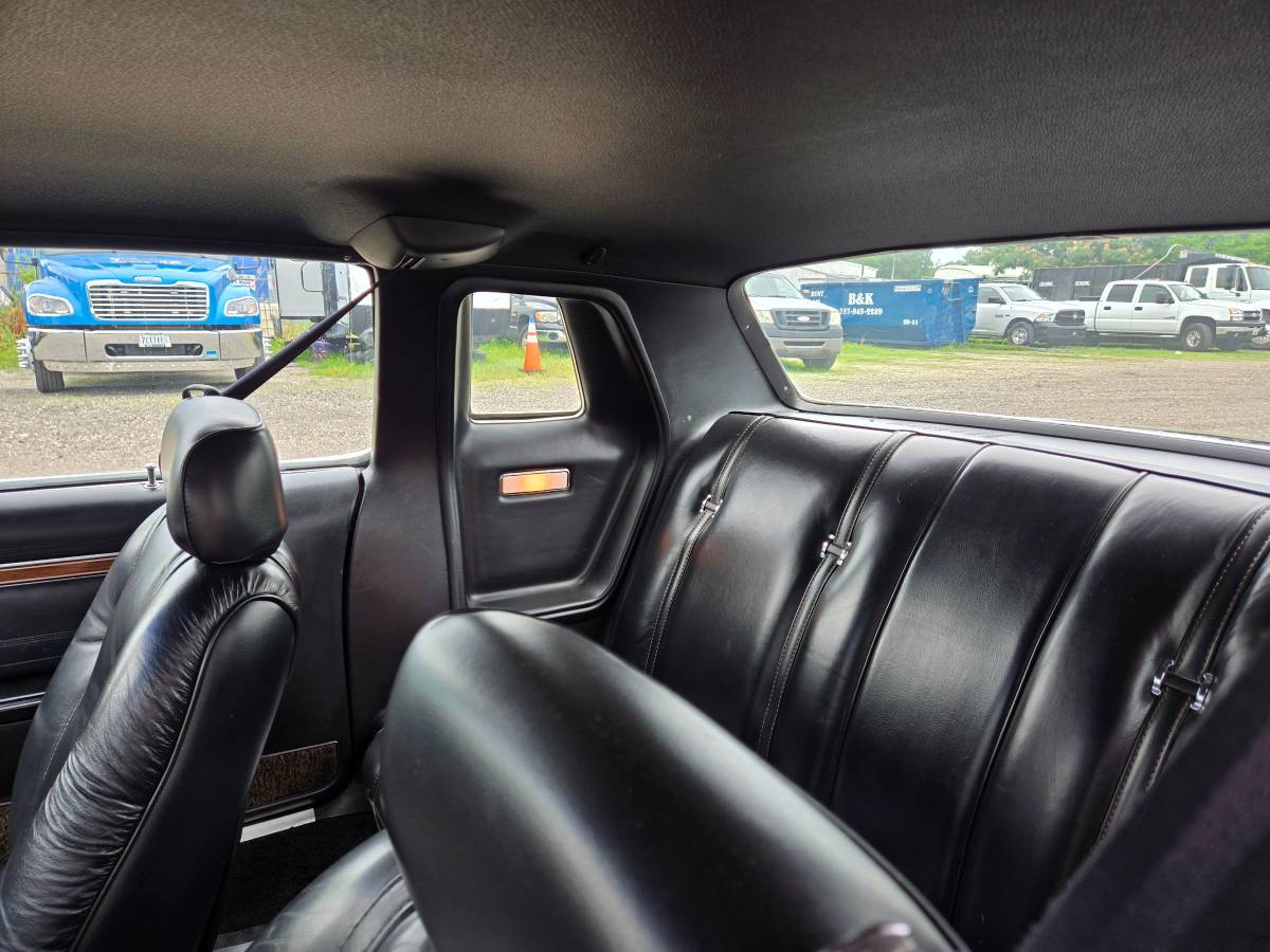 Dodge-Magnum-1978-black-10