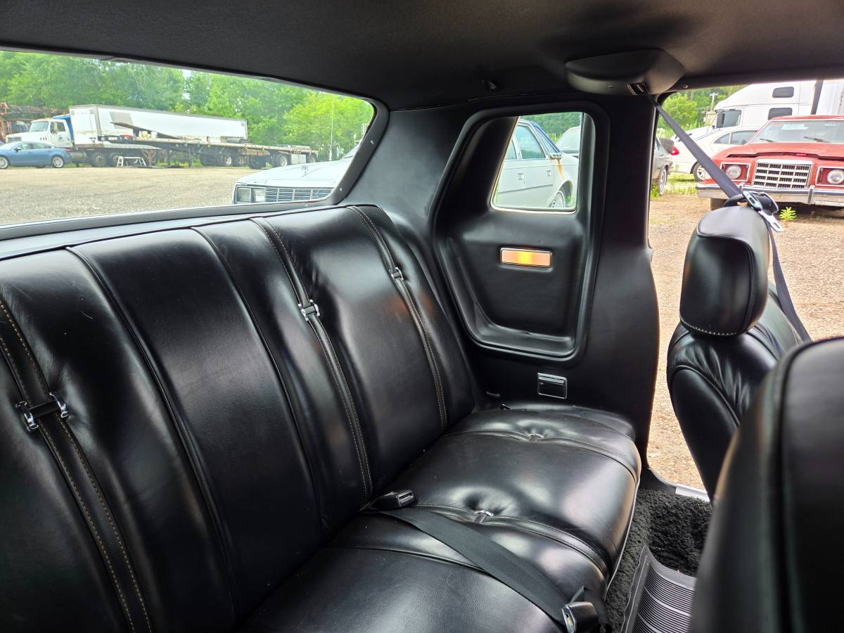 Dodge-Magnum-1978-black-14