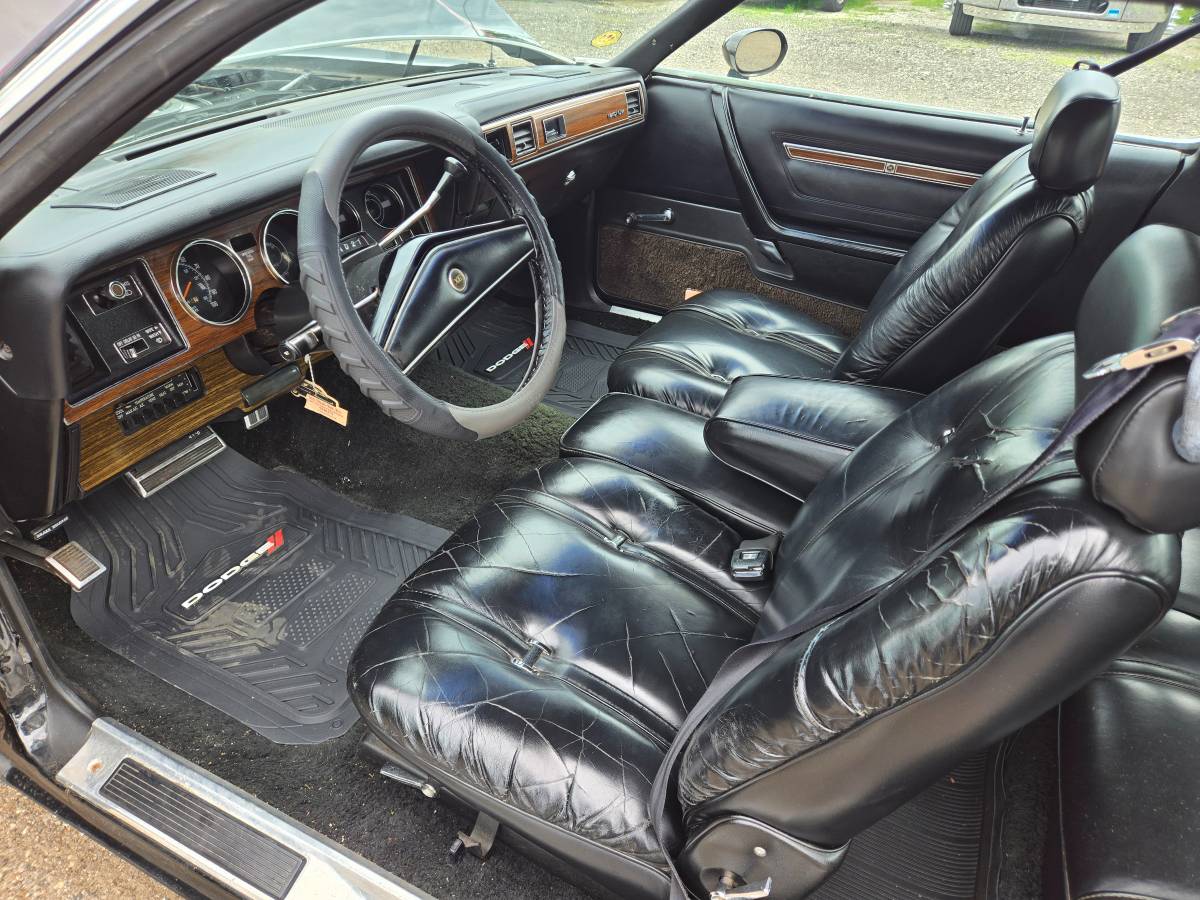 Dodge-Magnum-1978-black-9