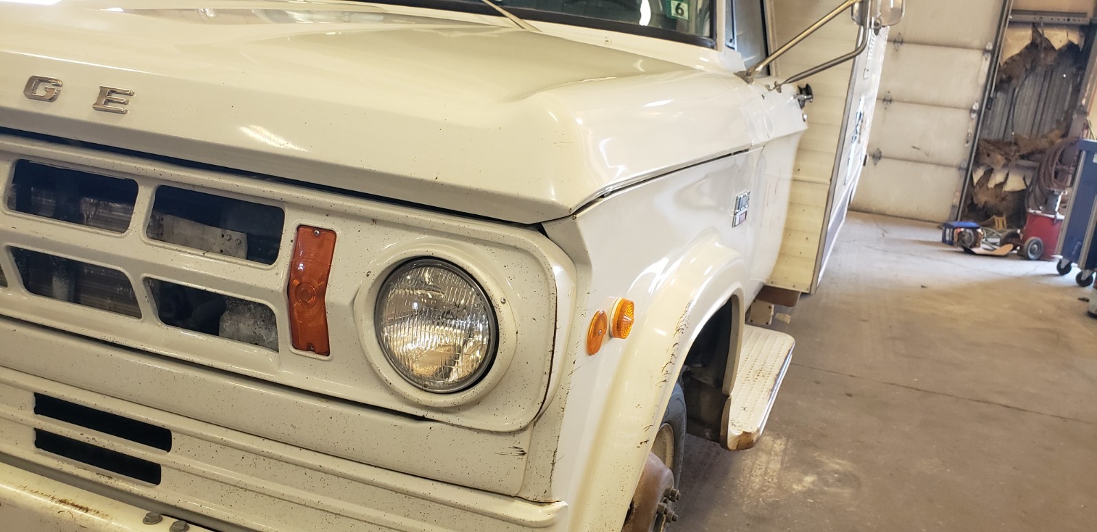 Dodge-Other-Pickups-1969-8