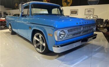 Dodge-Other-Pickups-1971-Long-bed-2