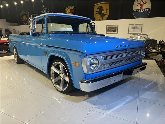 Dodge-Other-Pickups-1971-Long-bed-2