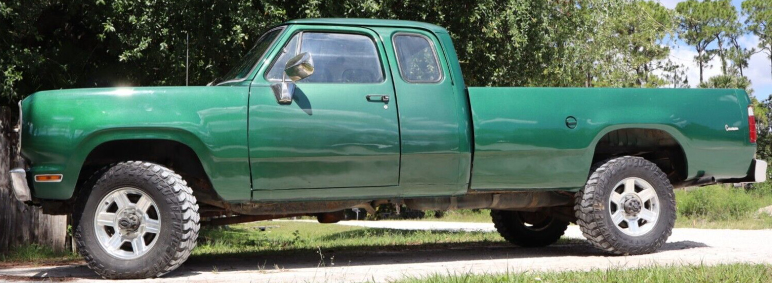 Dodge-Other-Pickups-1974-Extended-Cab-Pickup-10