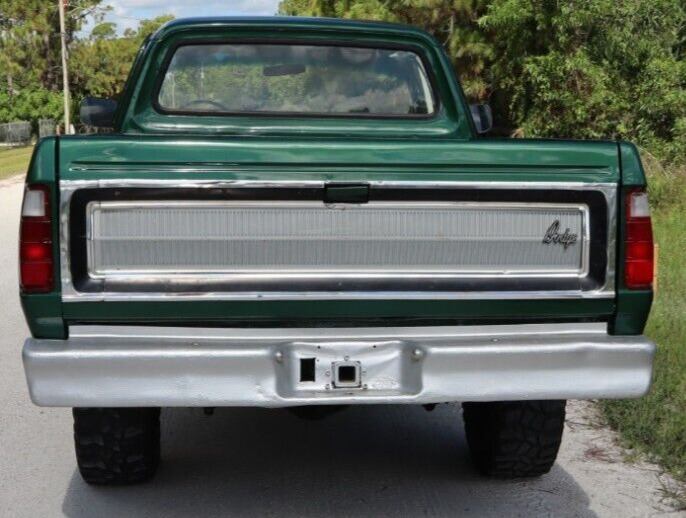 Dodge-Other-Pickups-1974-Extended-Cab-Pickup-5