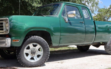 Dodge-Other-Pickups-1974-Extended-Cab-Pickup-9