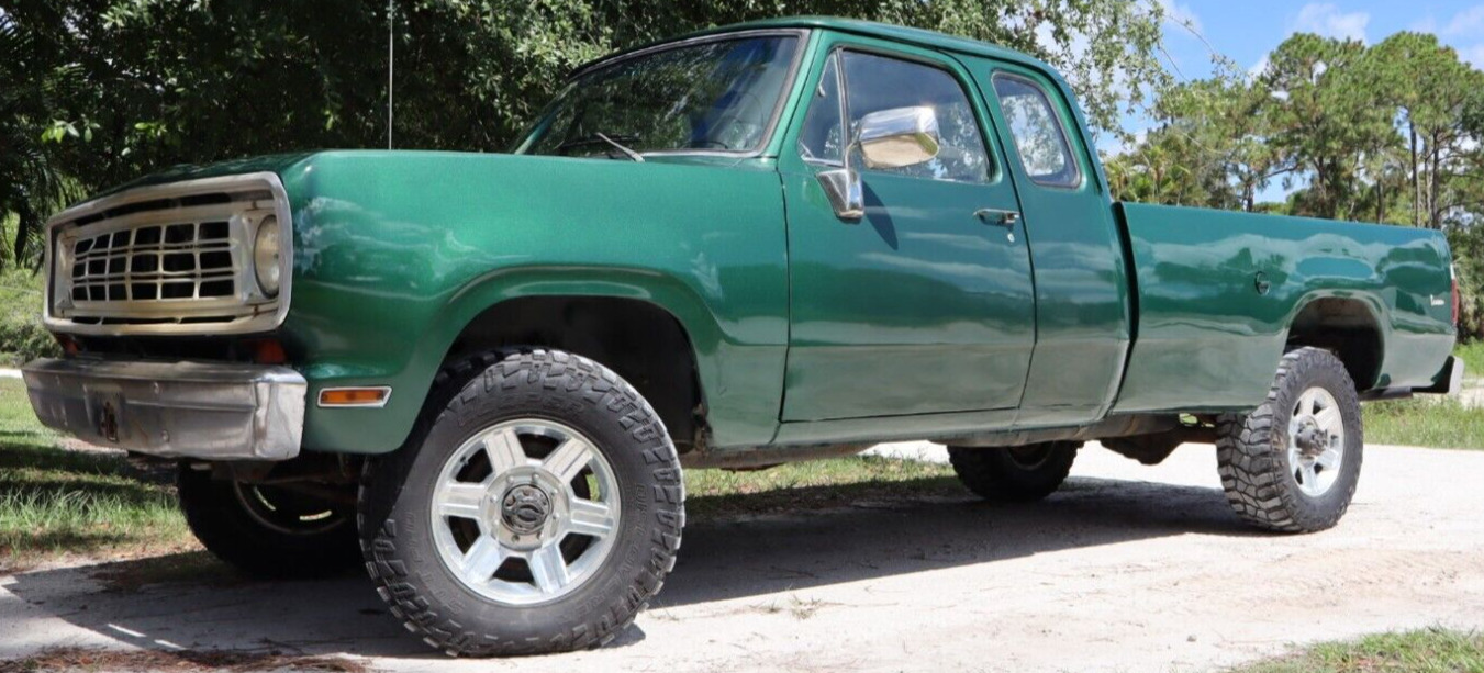 Dodge-Other-Pickups-1974-Extended-Cab-Pickup-9