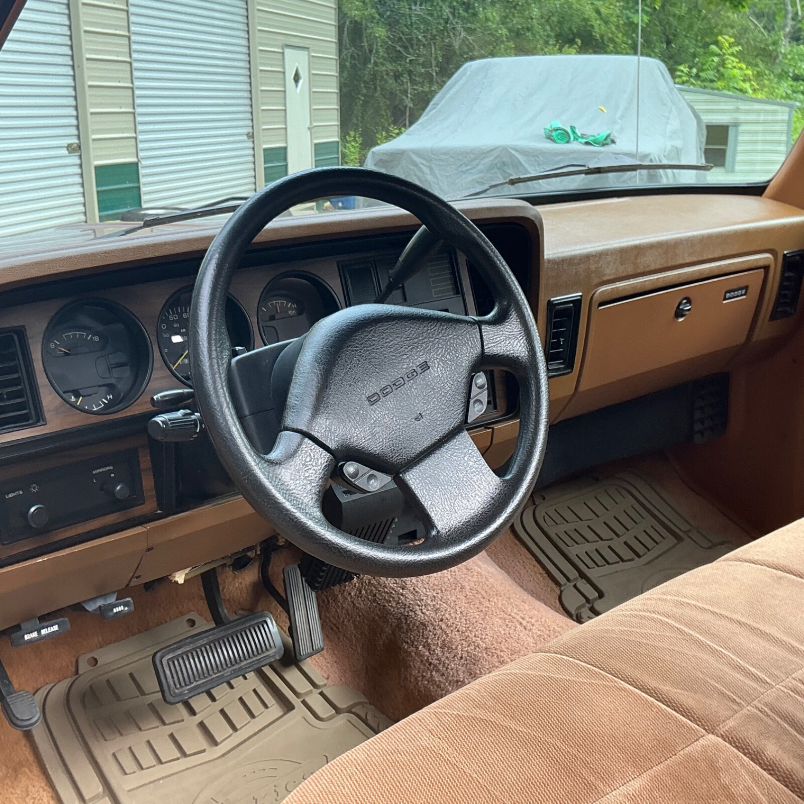 Dodge-Other-Pickups-1992-Standard-Cab-Pickup-8