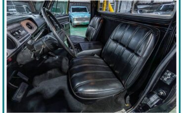 Dodge-Power-wagon-macho-4x4-1980-black-2
