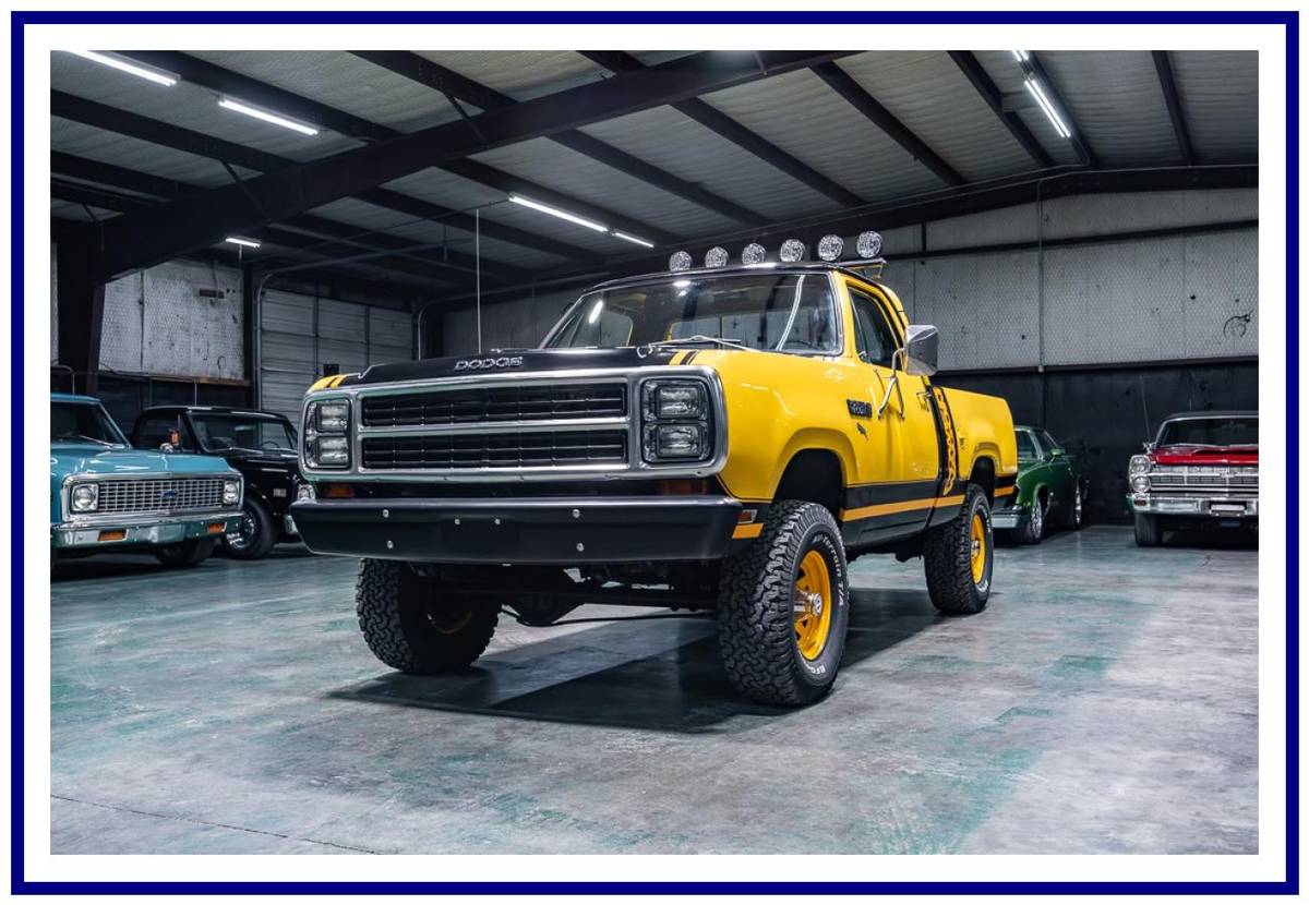 Dodge-Power-wagon-macho-4x4-1980-black