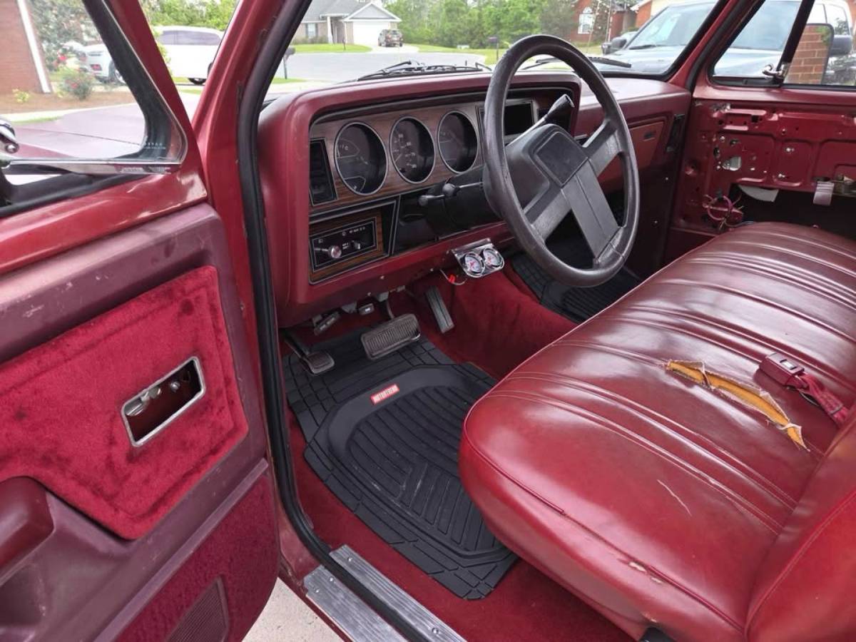 Dodge-Prospestor-1985-silver-18