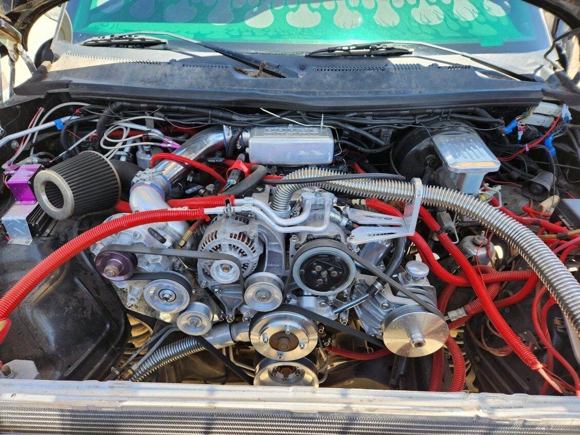 Dodge-Ram-1500-1995-Crew-Cab-Pickup-2