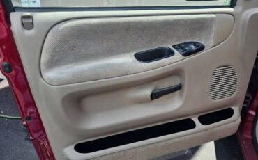 Dodge-Ram-1500-1995-red-2