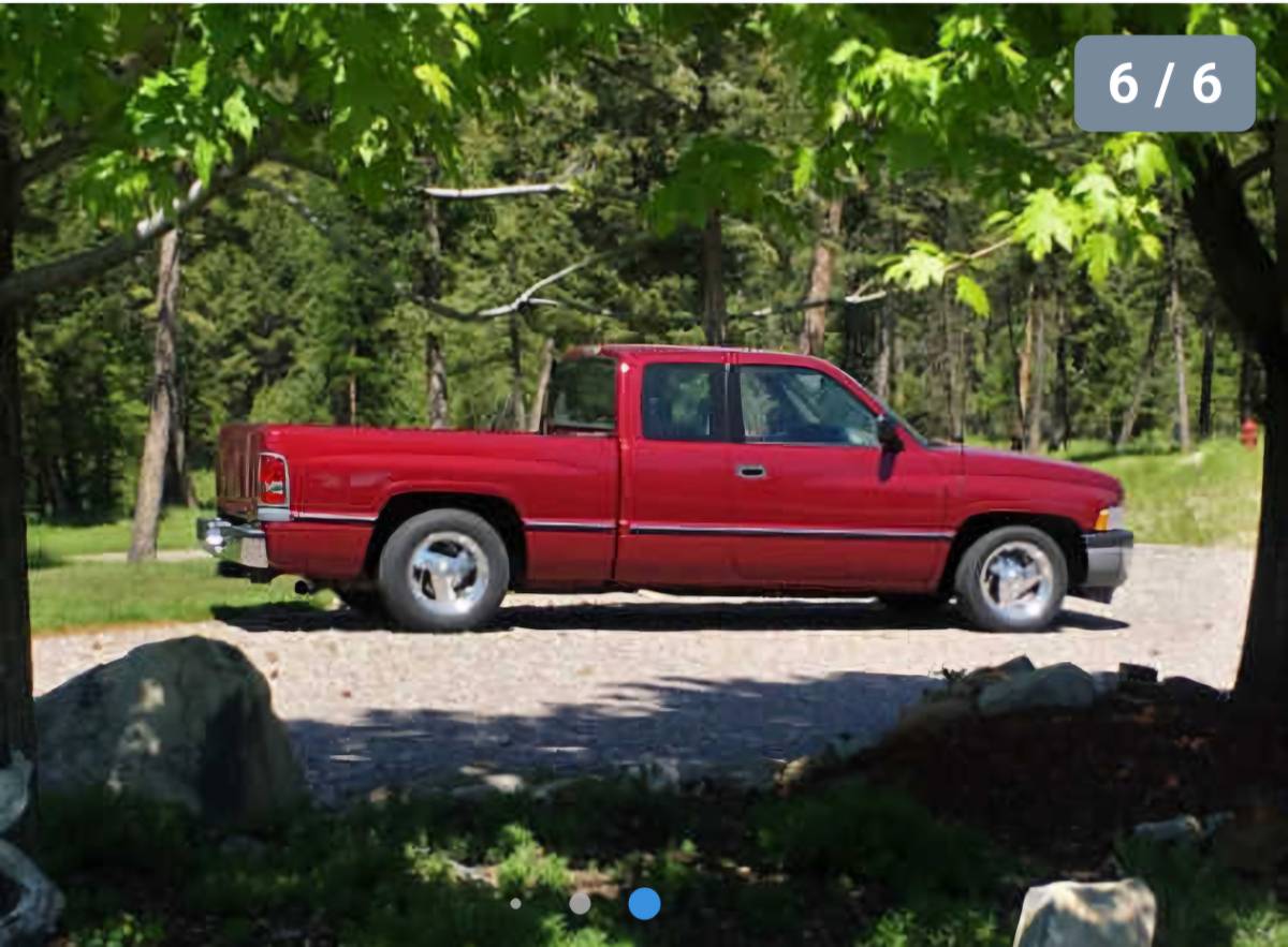 Dodge-Ram-1500-1995-red