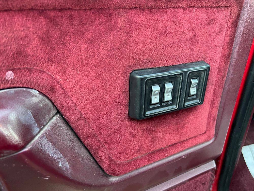 Dodge-Ram-250-diesel-1990-red-10