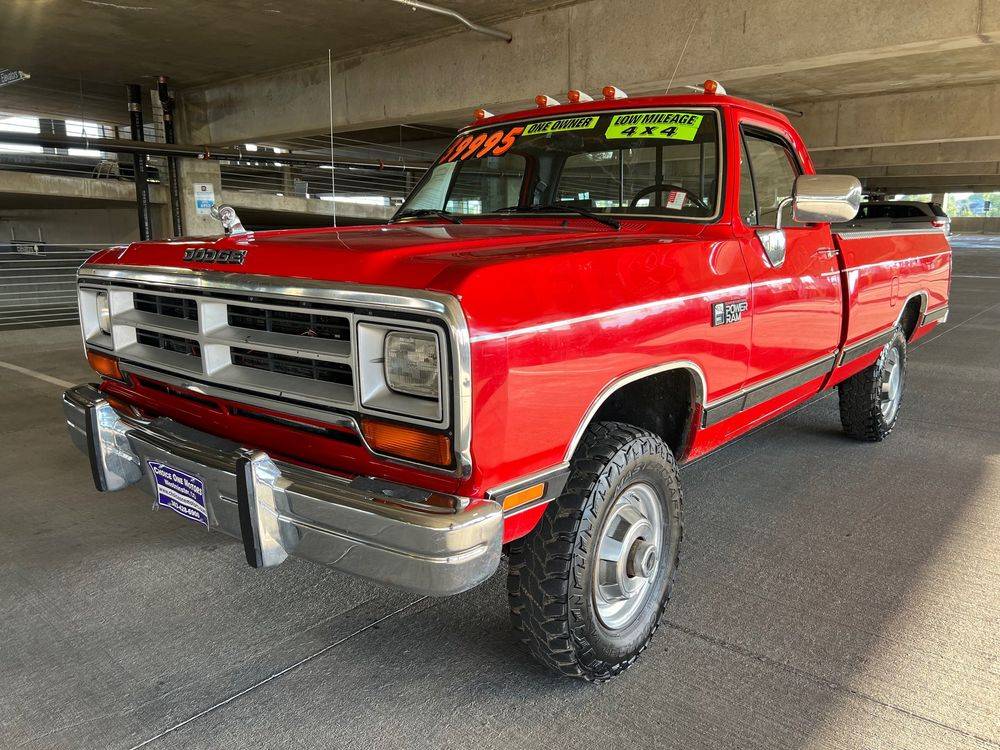 Dodge Ram 250 diesel  1990 red