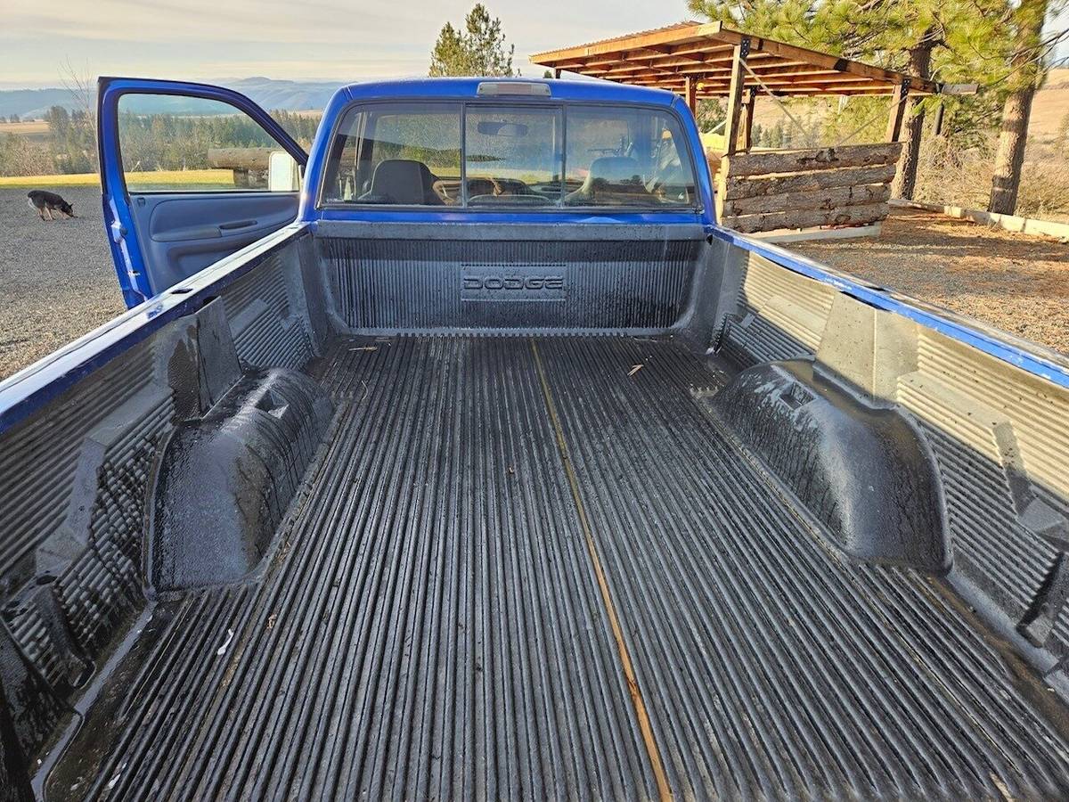 Dodge-Ram-2500-12v-cummins-diesel-5-speed-sale-pending-1994-blue-16