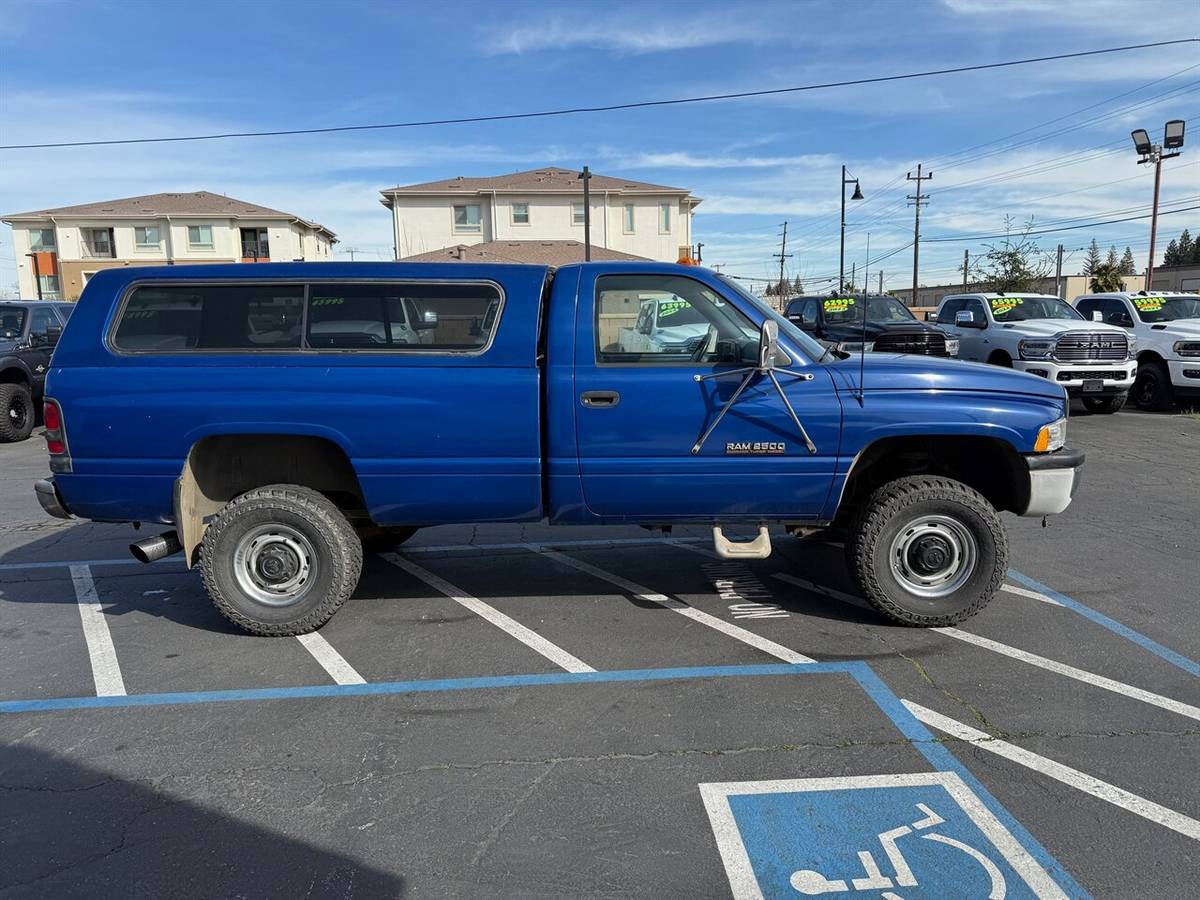 Dodge-Ram-2500-12v-cummins-diesel-5-speed-sale-pending-1994-blue-4