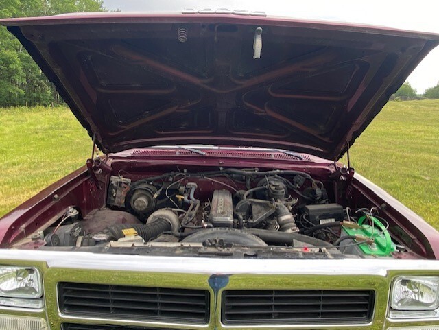 Dodge-Ram-2500-1983-Crew-Cab-Pickup-10