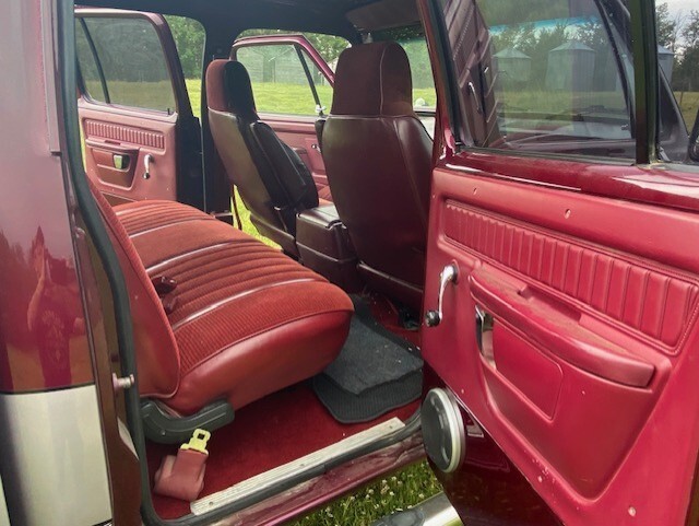 Dodge-Ram-2500-1983-Crew-Cab-Pickup-17