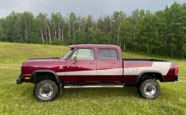 Dodge-Ram-2500-1983-Crew-Cab-Pickup