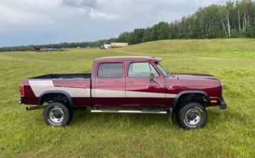 Dodge-Ram-2500-1983-Crew-Cab-Pickup-4