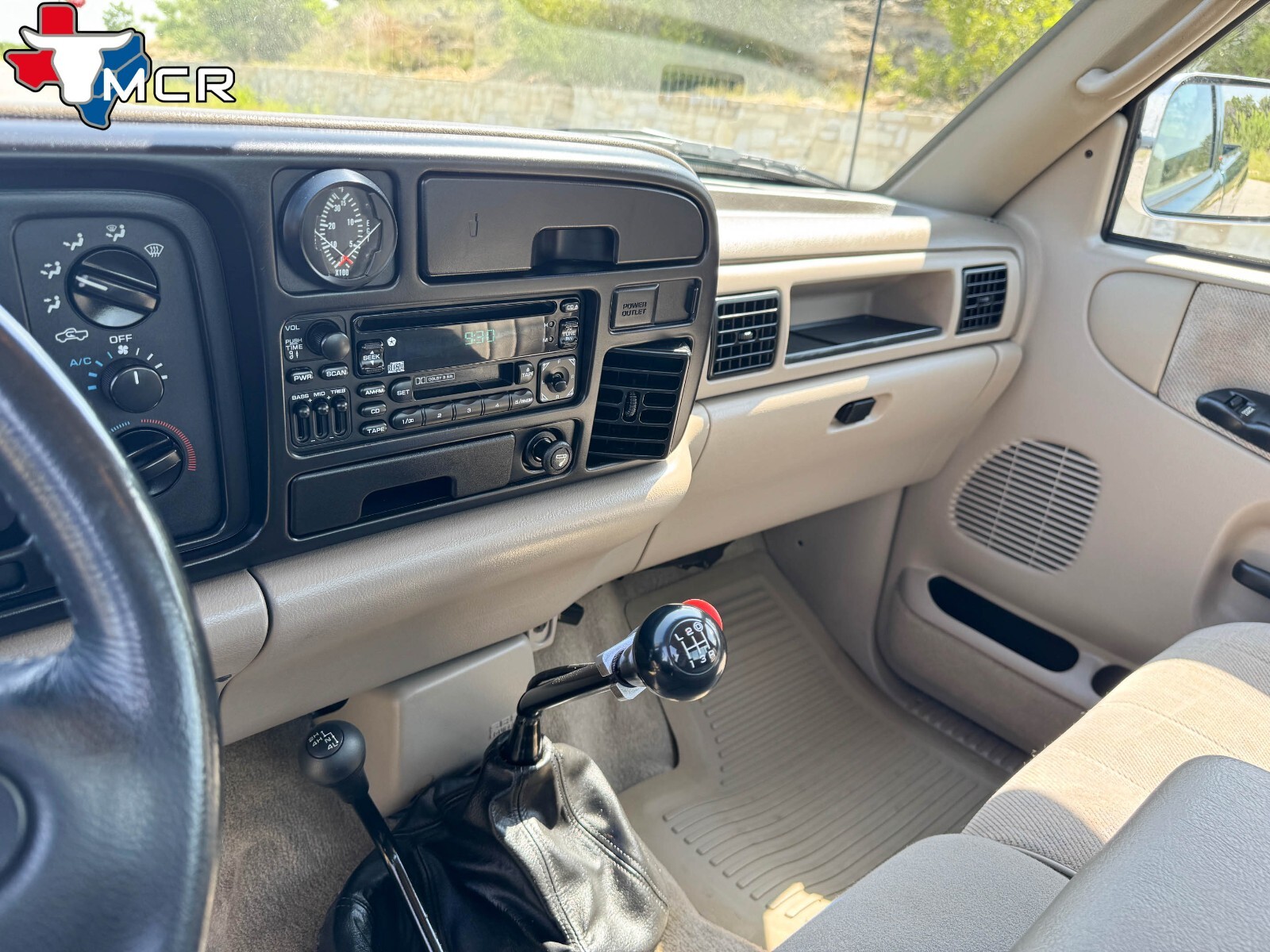 Dodge-Ram-2500-1995-Standard-Cab-Pickup-23