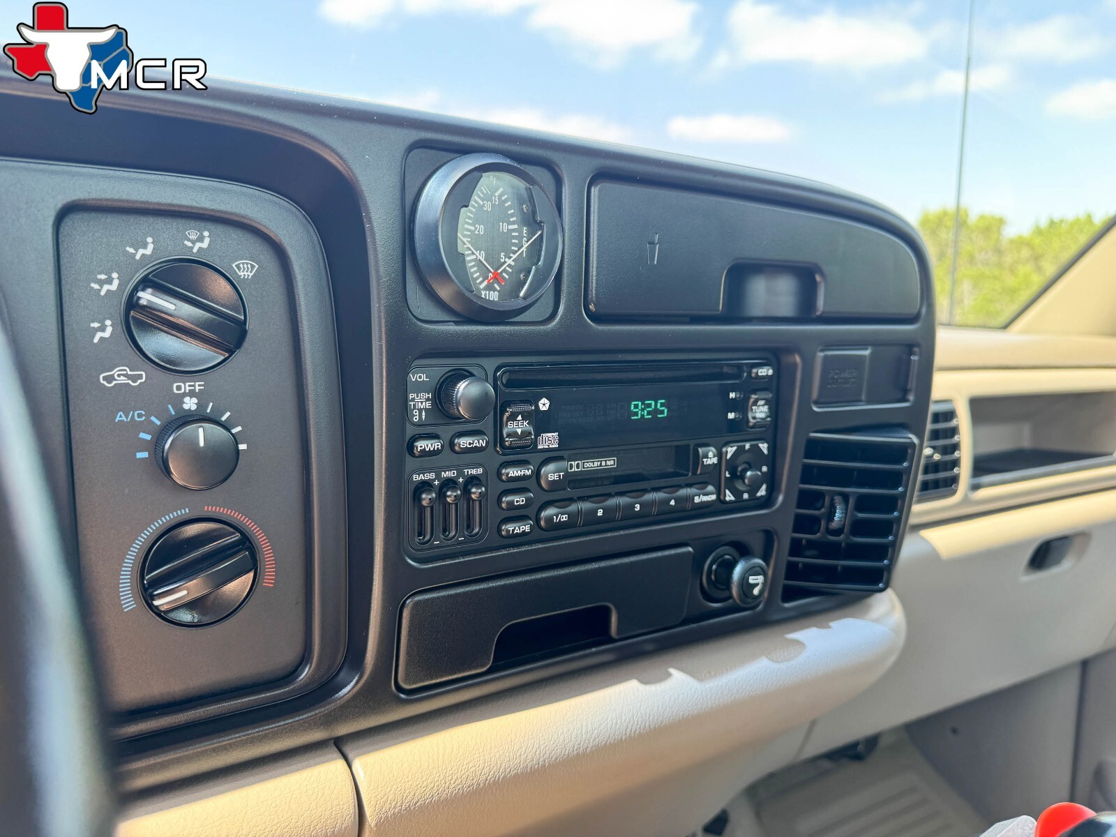 Dodge-Ram-2500-1995-Standard-Cab-Pickup-25