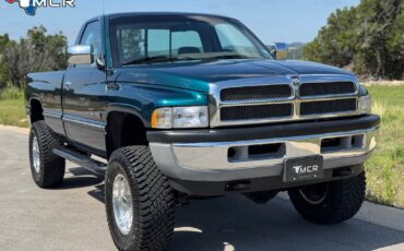 Dodge-Ram-2500-1995-Standard-Cab-Pickup-4