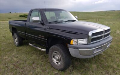 Dodge Ram 2500 4x4 cummins diesel  1995 blue