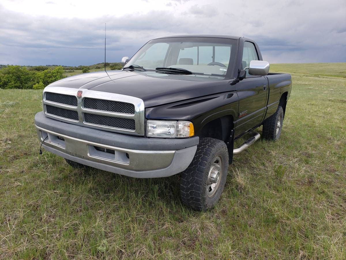 Dodge-Ram-2500-4x4-cummins-diesel-1995-blue-9