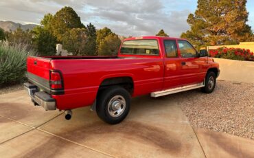 Dodge-Ram-2500-club-cab-diesel-1995-red-1