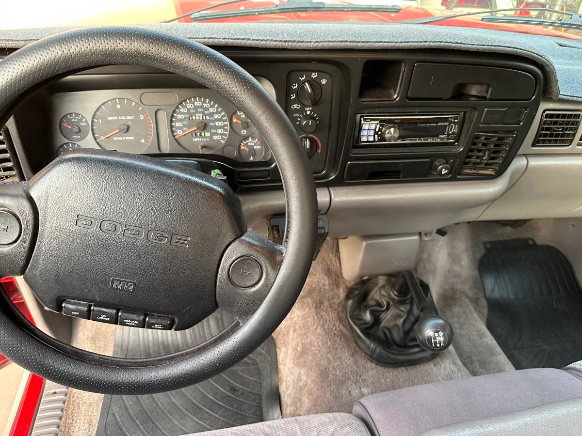 Dodge-Ram-2500-club-cab-diesel-1995-red-10