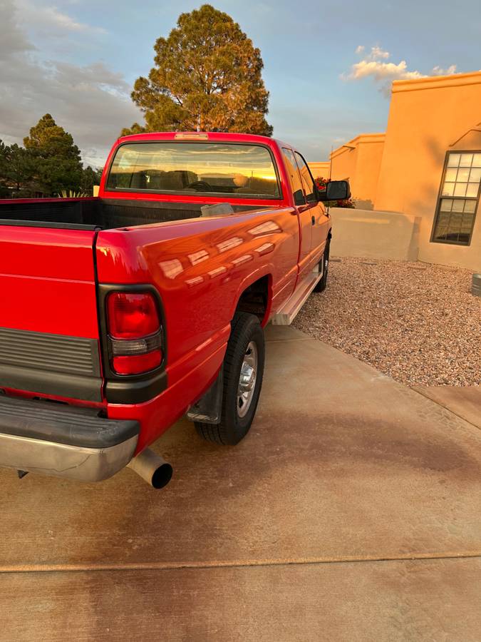 Dodge-Ram-2500-club-cab-diesel-1995-red-3