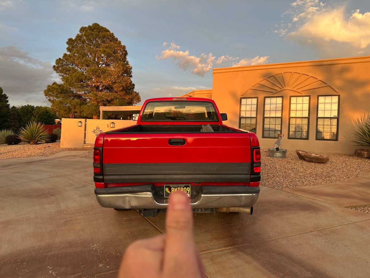 Dodge-Ram-2500-club-cab-diesel-1995-red-5