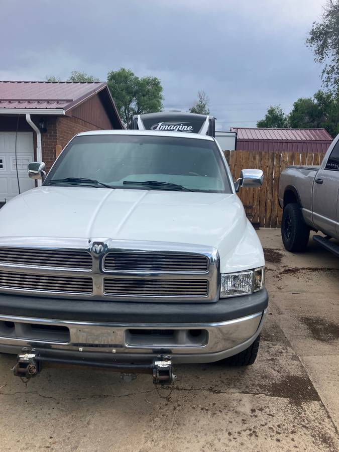 Dodge-Ram-2500-diesel-1994-white-1
