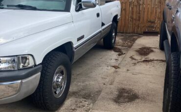 Dodge-Ram-2500-diesel-1994-white-2