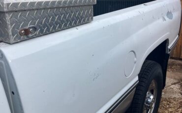 Dodge-Ram-2500-diesel-1994-white-3