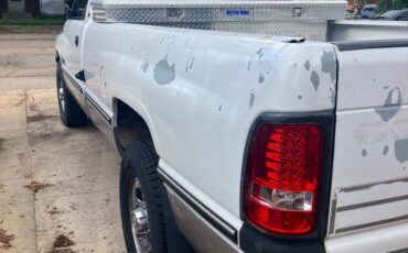 Dodge-Ram-2500-diesel-1994-white-4