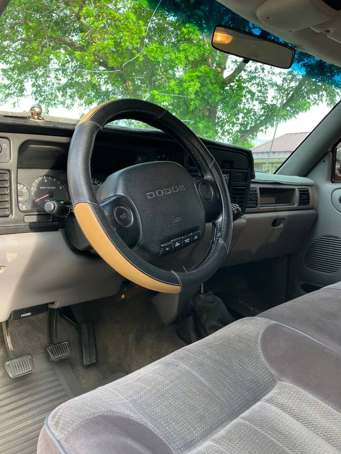 Dodge-Ram-2500-diesel-1994-white-8