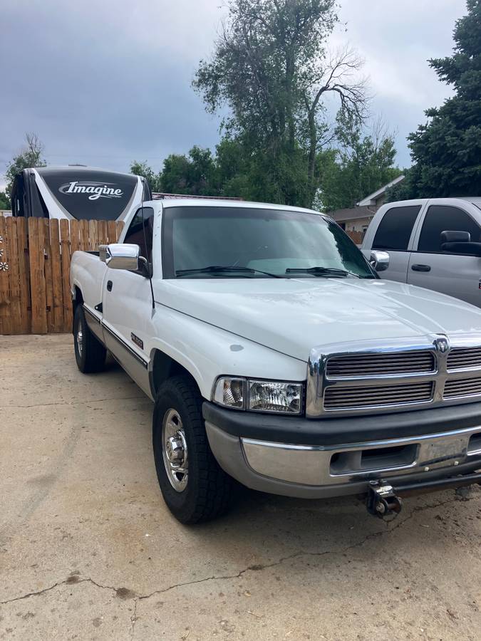 Dodge Ram 2500 diesel  1994 white
