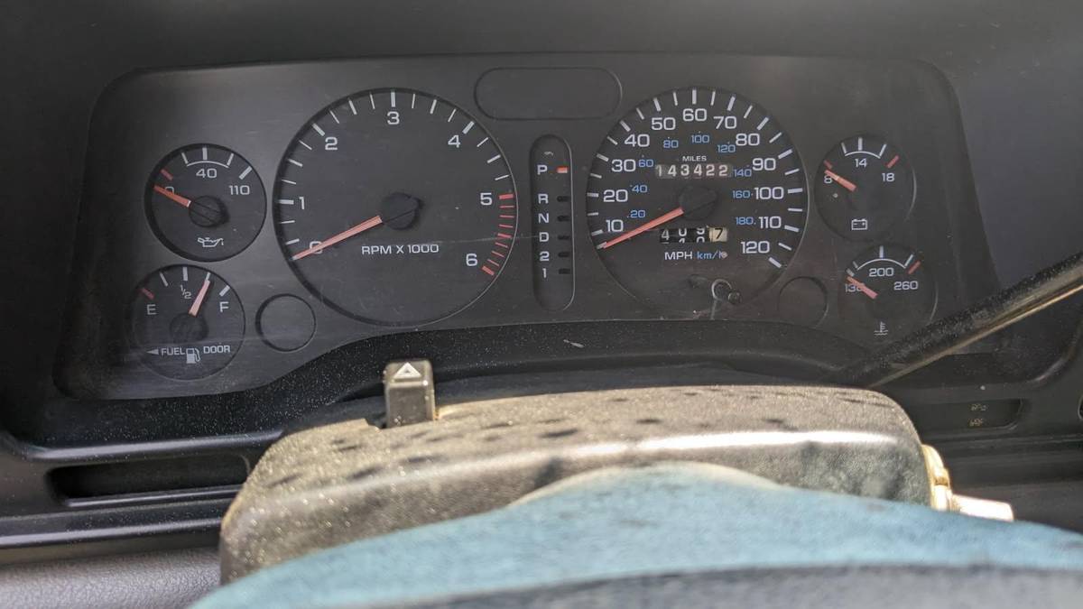 Dodge-Ram-3500-1995-white-3
