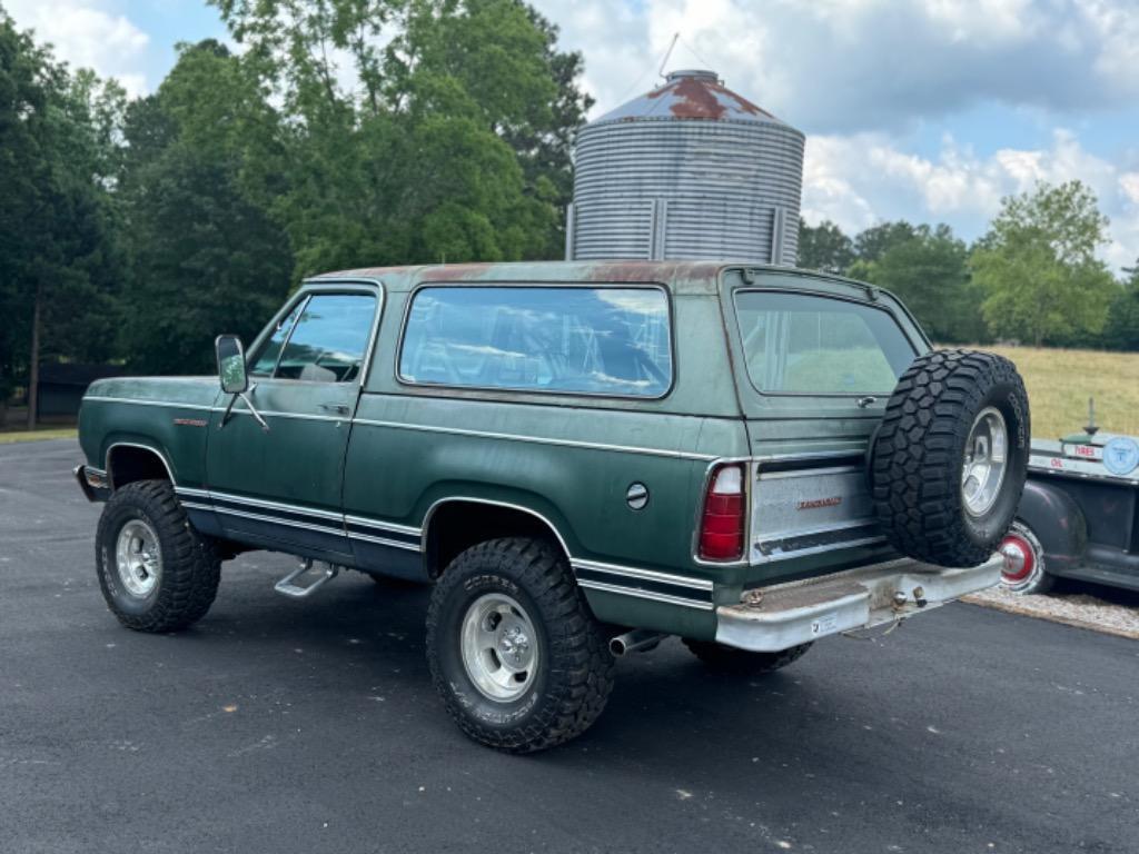 Dodge-Ram-Charger-100-rust-free-1977-2dr-2