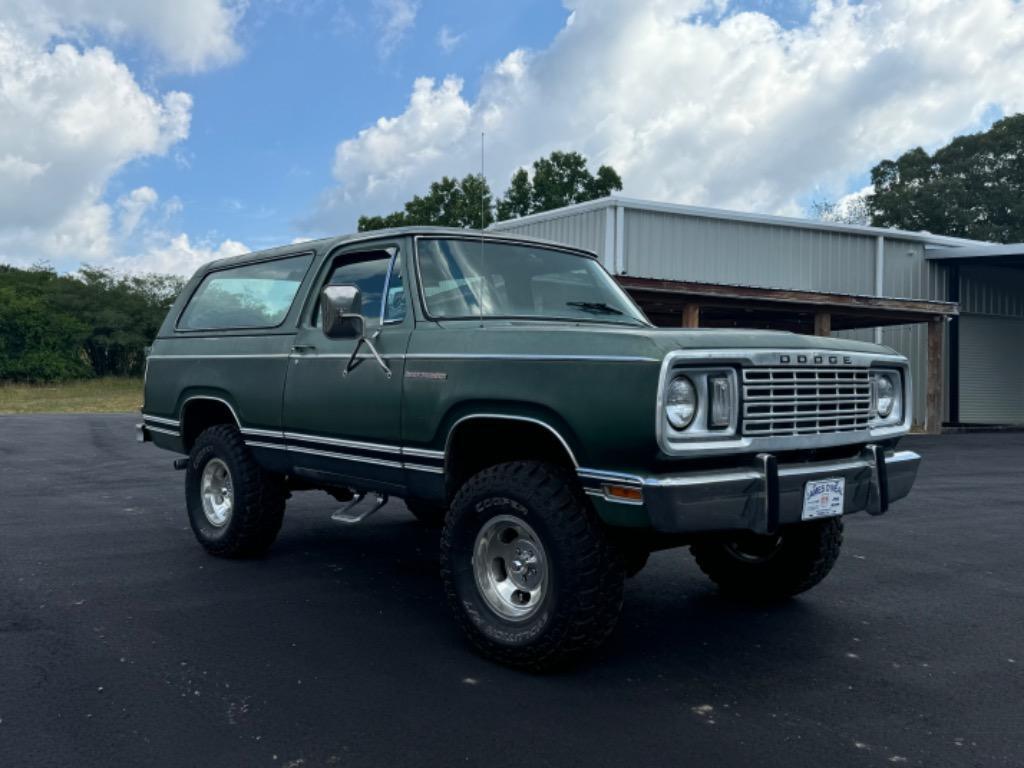 Dodge-Ram-Charger-100-rust-free-1977-2dr-7