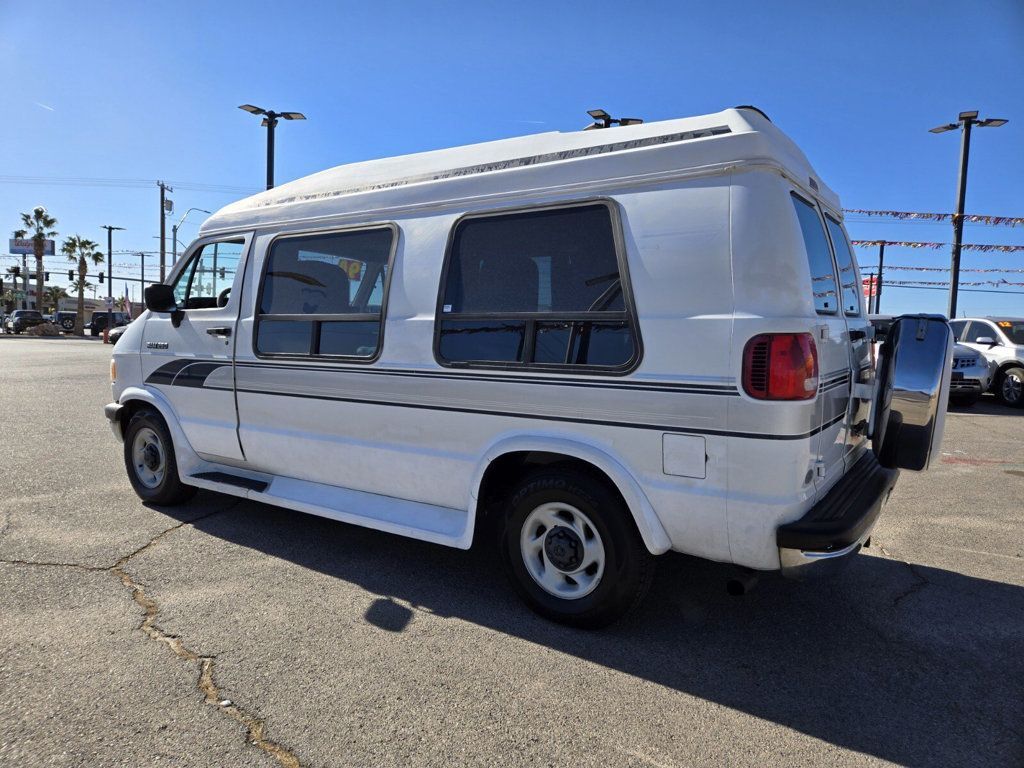 Dodge-Ram-Van-1994-1