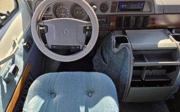 Dodge-Ram-Van-1994-11