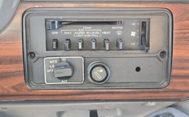 Dodge-Ram-Van-1994-19